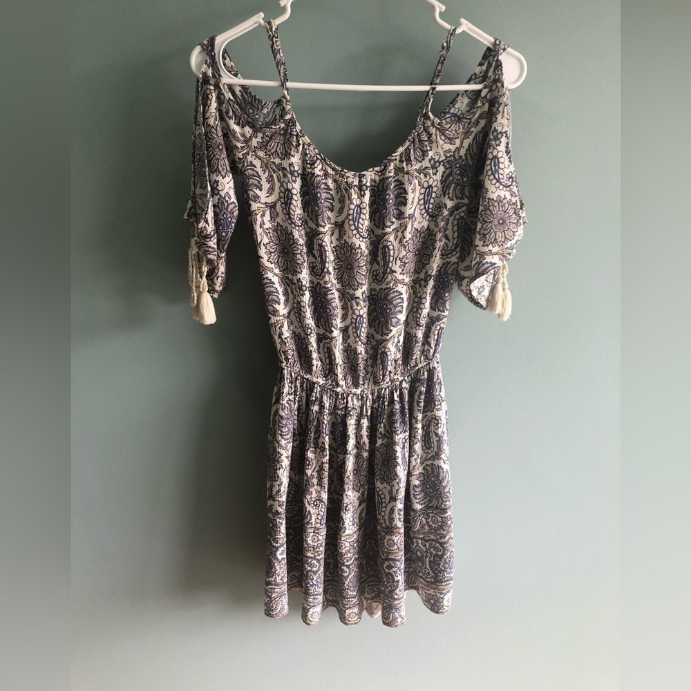 American Eagle Outfitters Paisley Cold Shoulder Dress with Tassel Trim. Size XXS